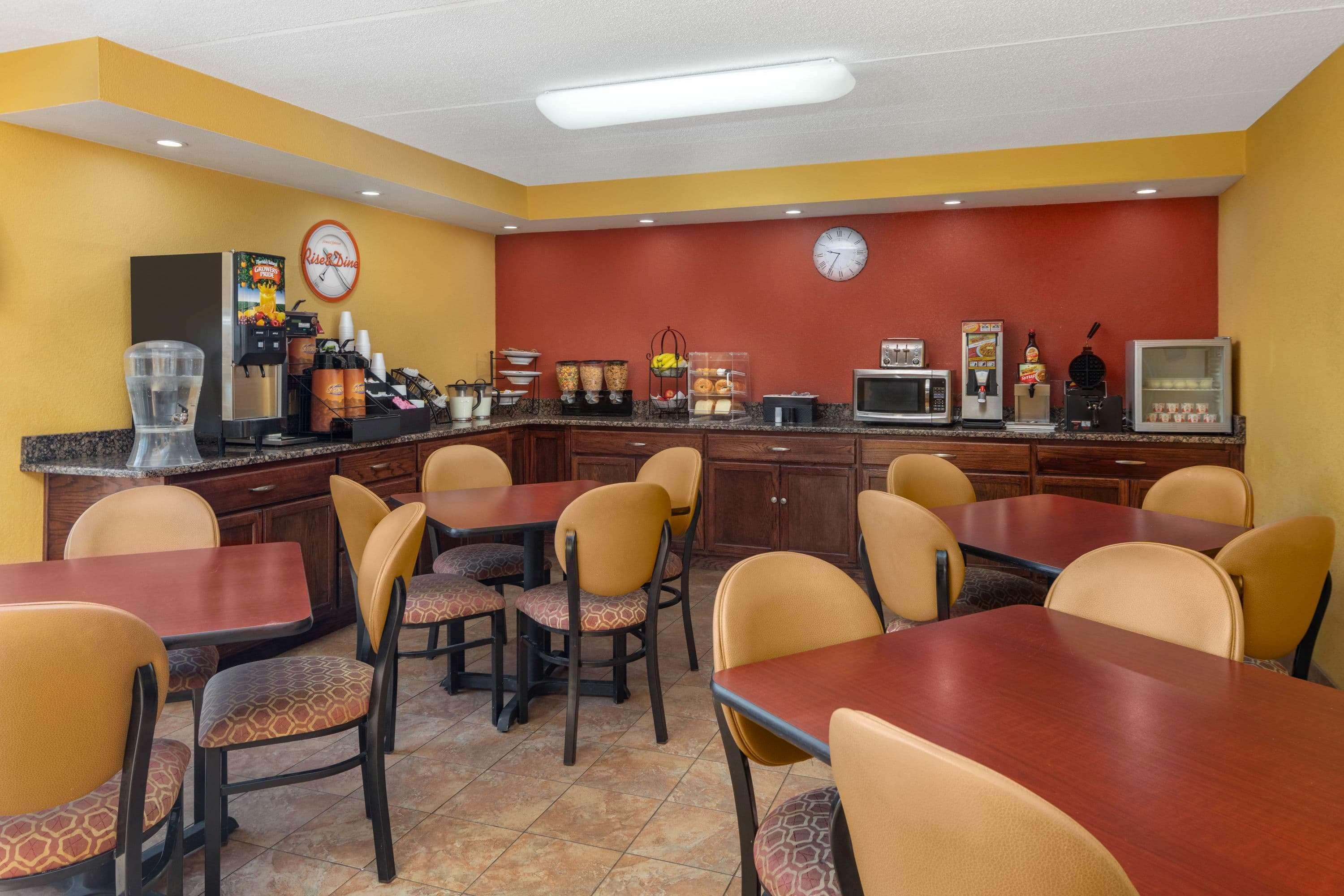 Howard Johnson By Wyndham Rock Hill Esterno foto