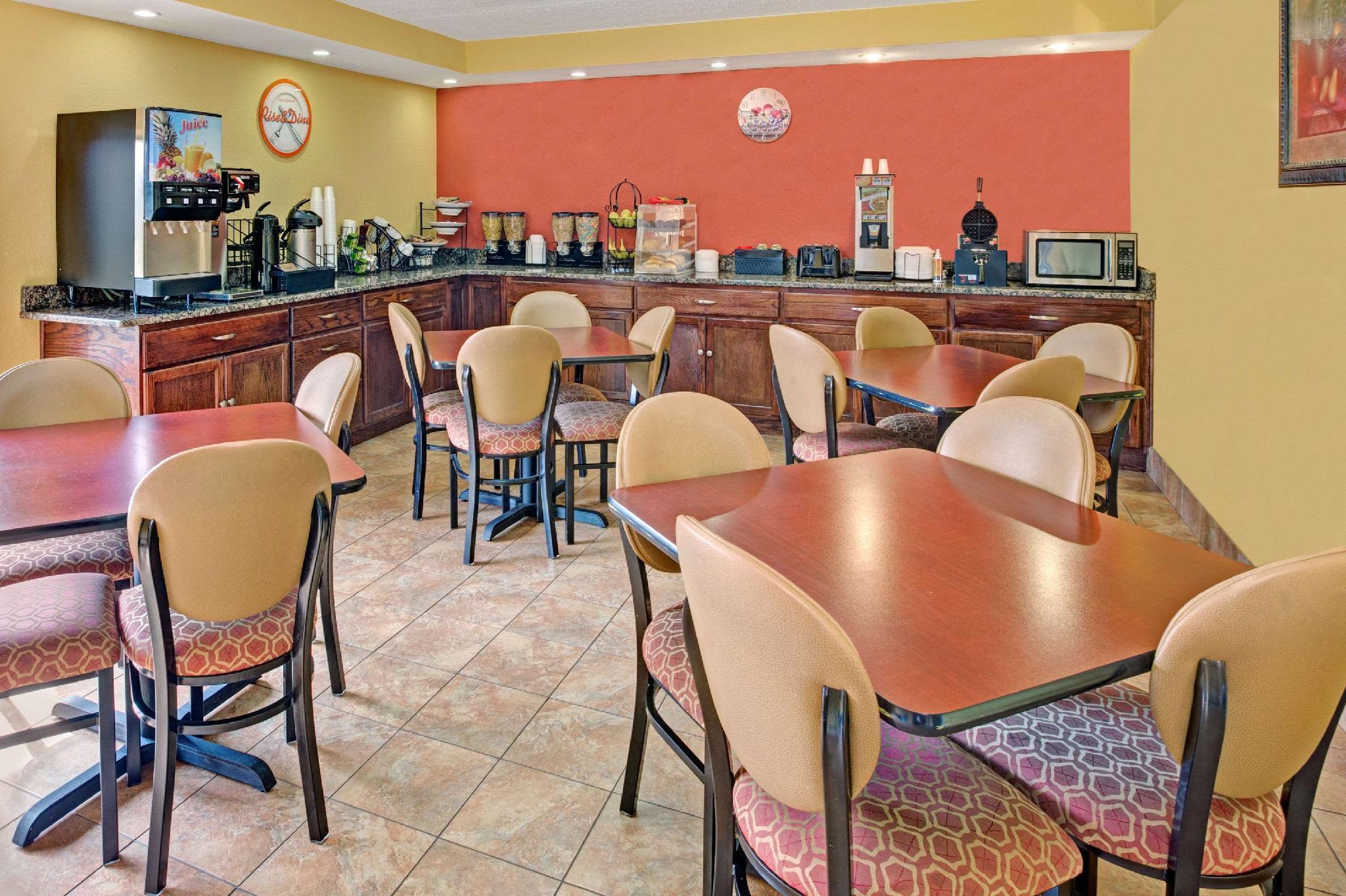Howard Johnson By Wyndham Rock Hill Esterno foto