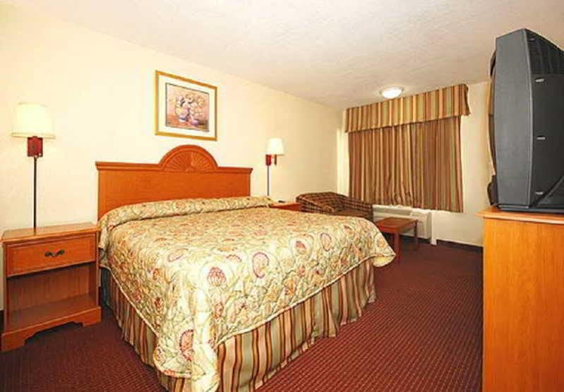 Howard Johnson By Wyndham Rock Hill Esterno foto